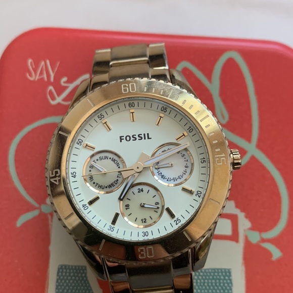 Fossil Gold Stainless Steel watch - Picture 2 of 6